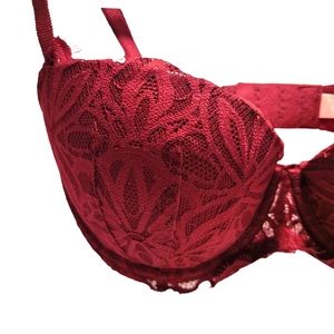 NWOT Victoria's Secret push-up bra